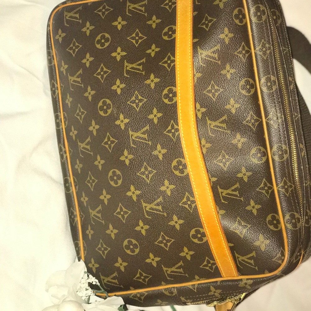 Louis Vuitton messenger bag - Picture 4 of 5